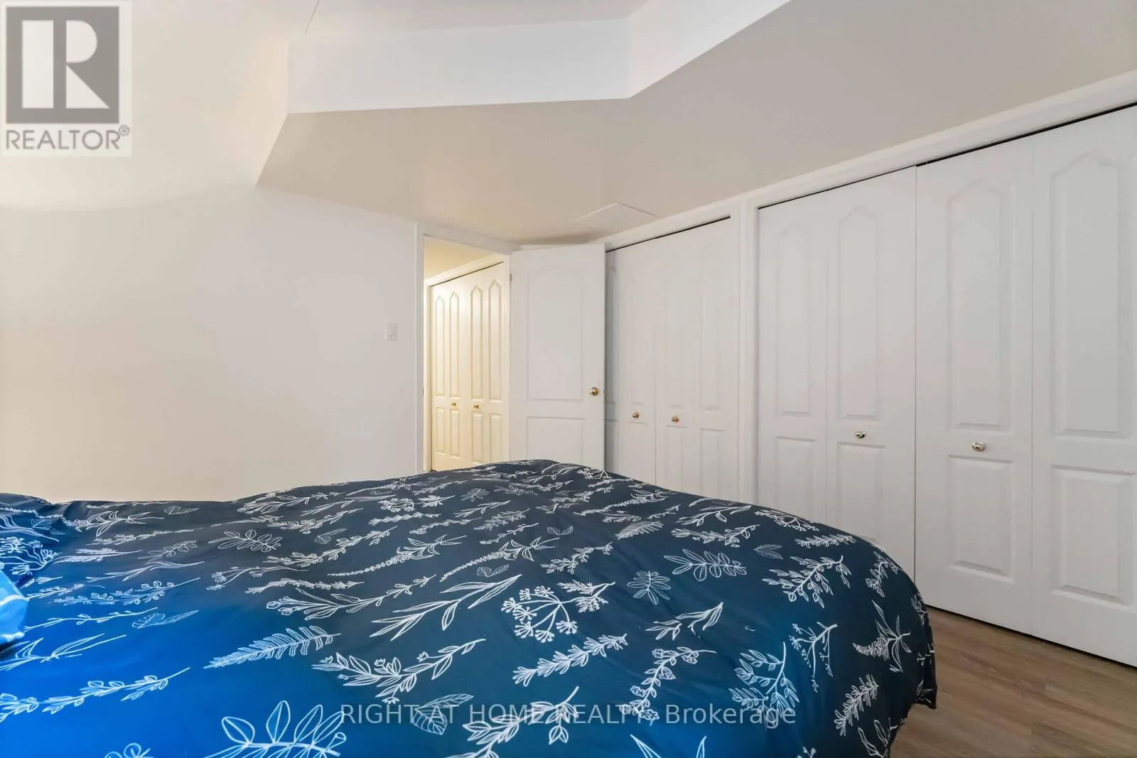 67 STRATHAVEN PRIVATE