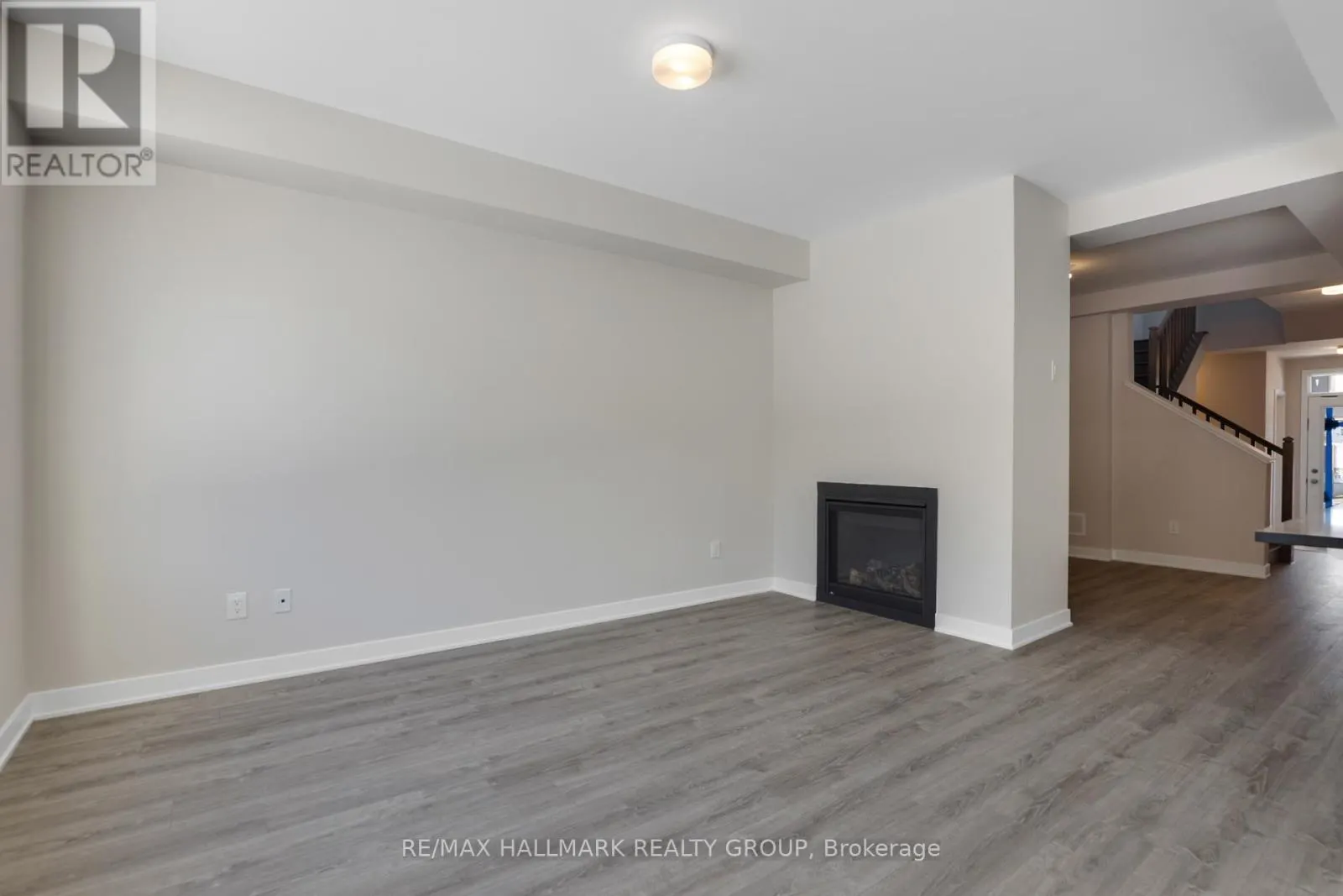 143 YEARLING CIRCLE