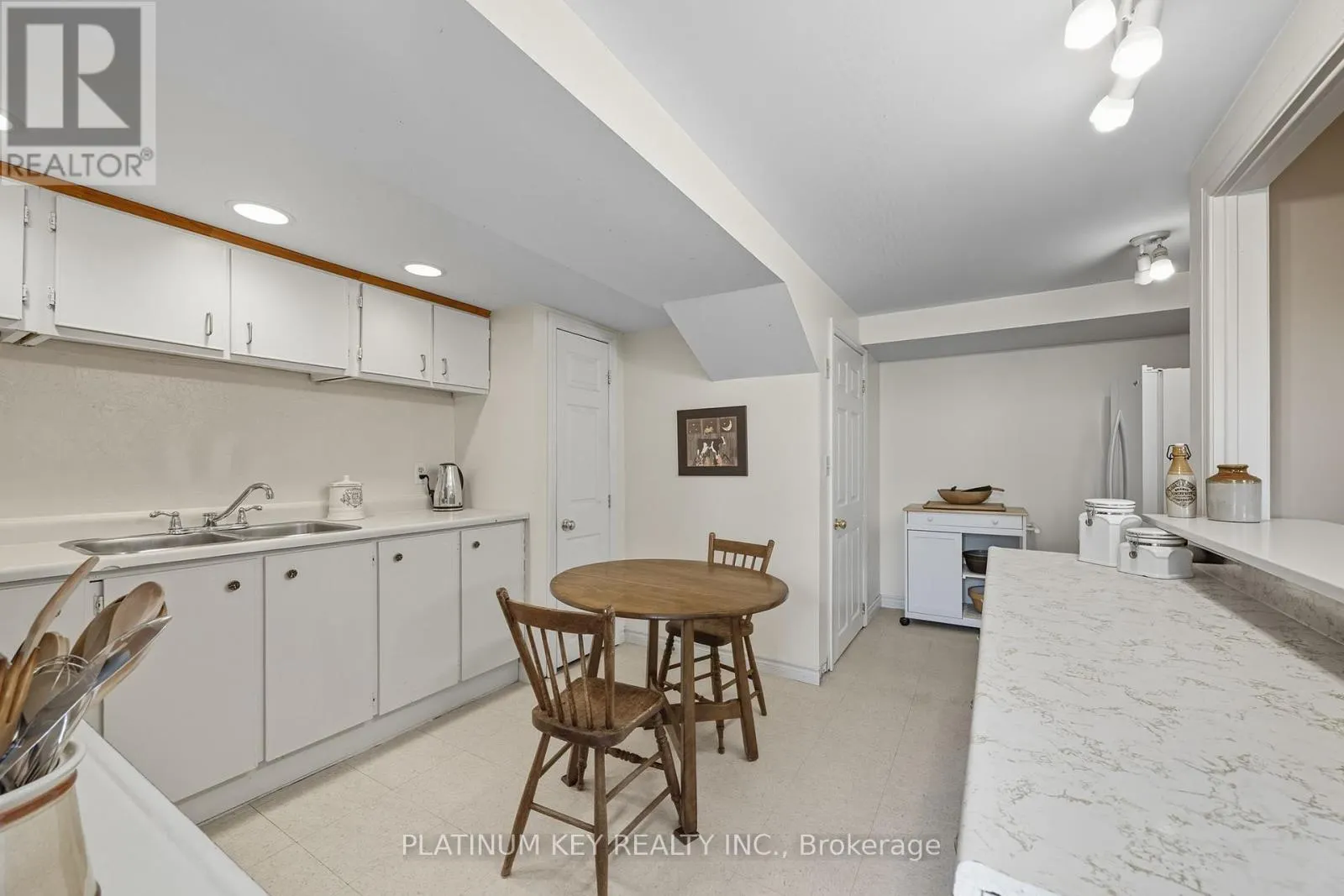 8546 FALCONBRIDGE DRIVE