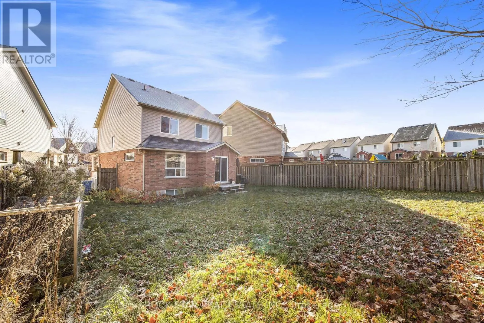 27 TRUESDALE CRESCENT