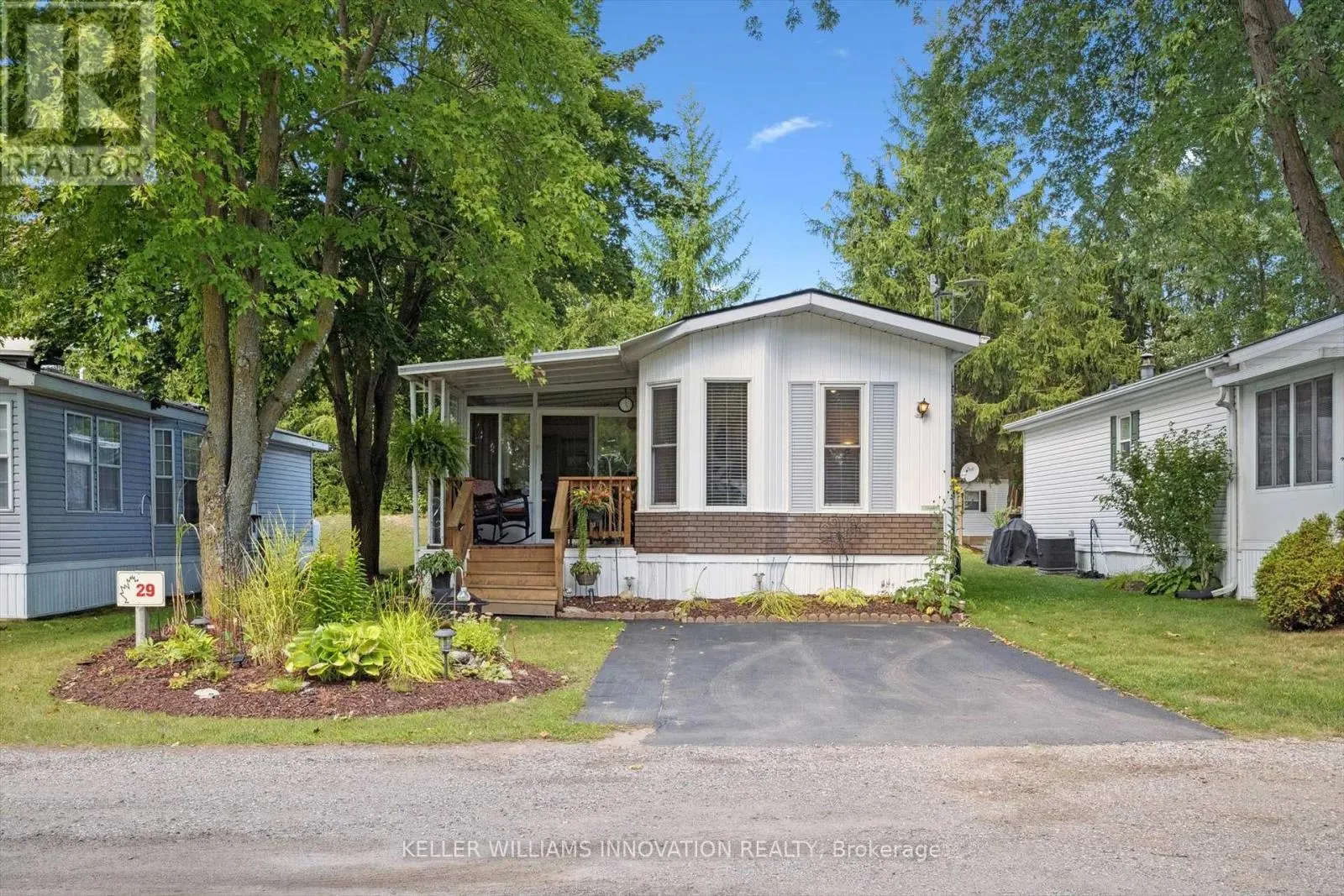 29 - 580 BEAVER CREEK ROAD