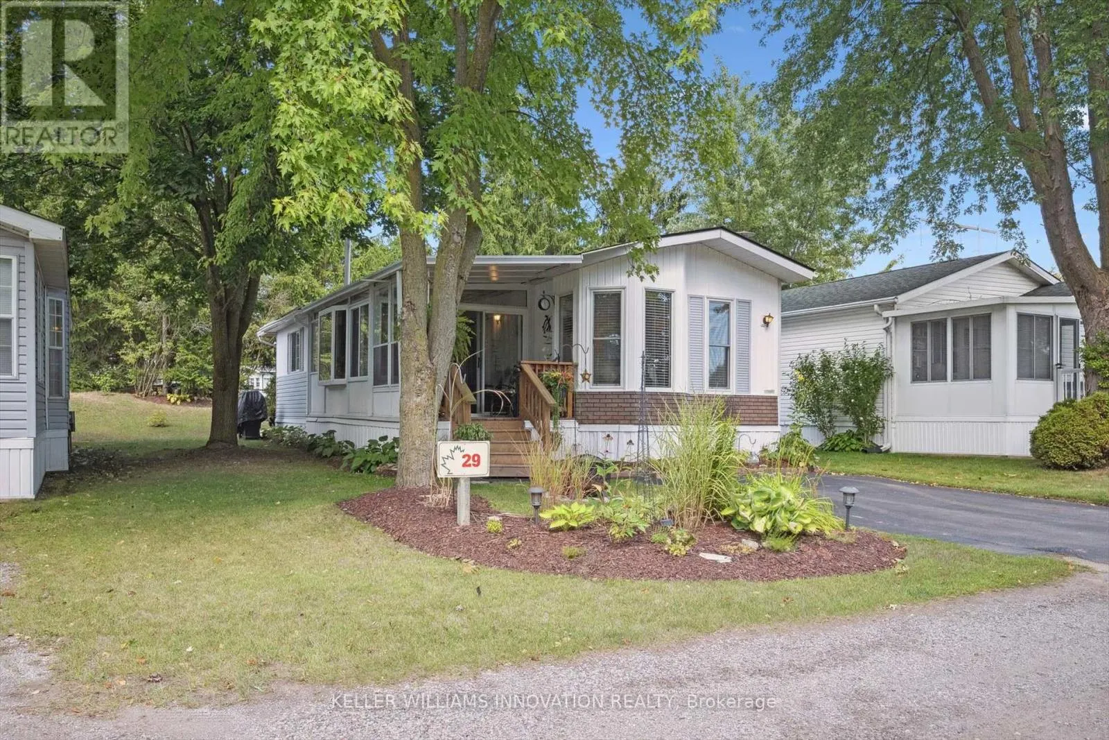 29 - 580 BEAVER CREEK ROAD