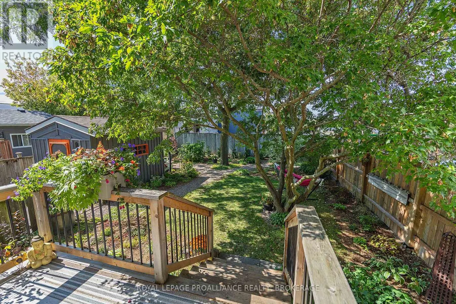 16 DRAYTON AVENUE