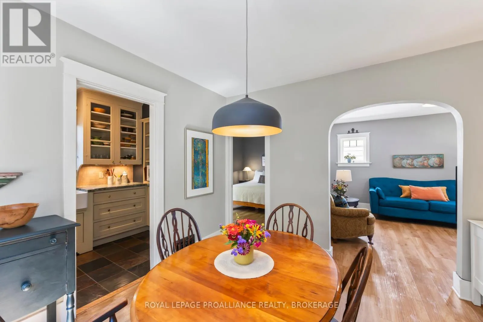 16 DRAYTON AVENUE