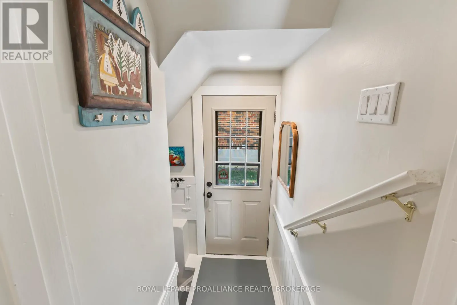 16 DRAYTON AVENUE