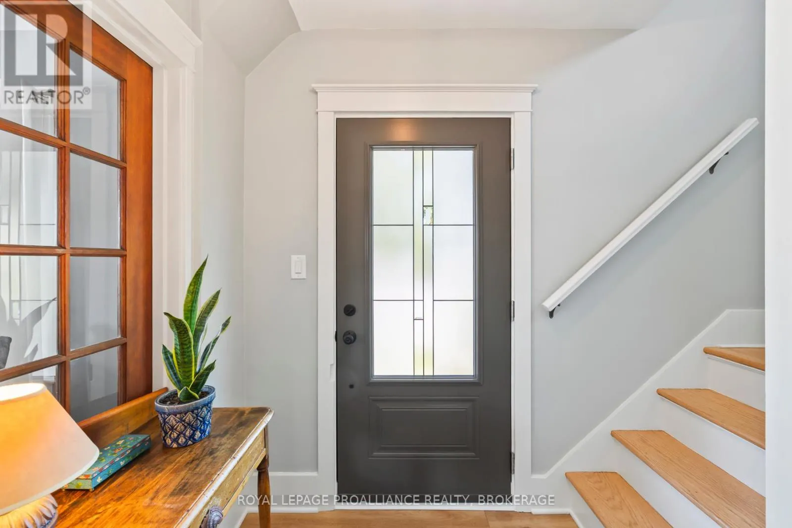 16 DRAYTON AVENUE