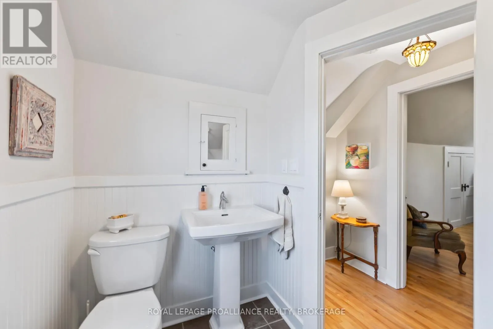 16 DRAYTON AVENUE