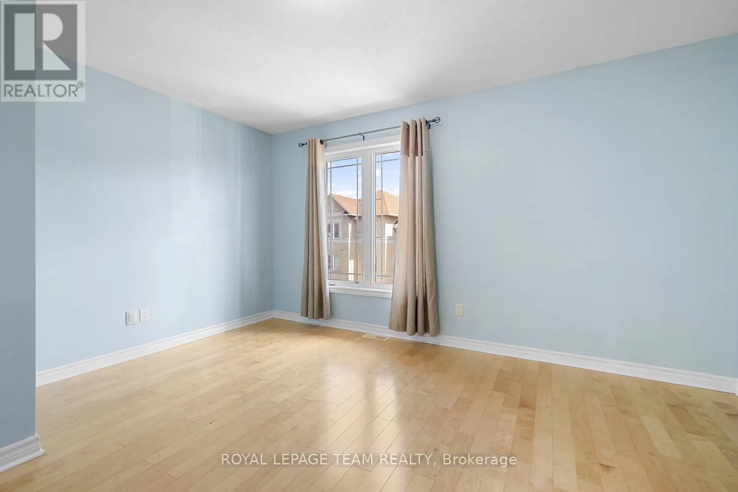 239 PASEO PRIVATE