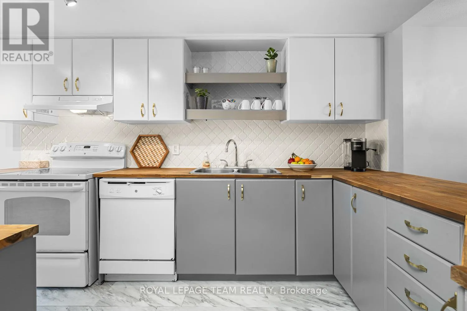 239 PASEO PRIVATE