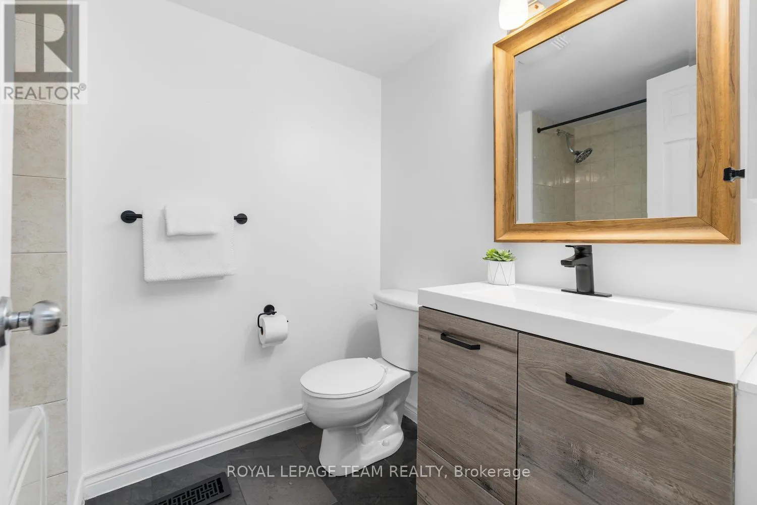 239 PASEO PRIVATE