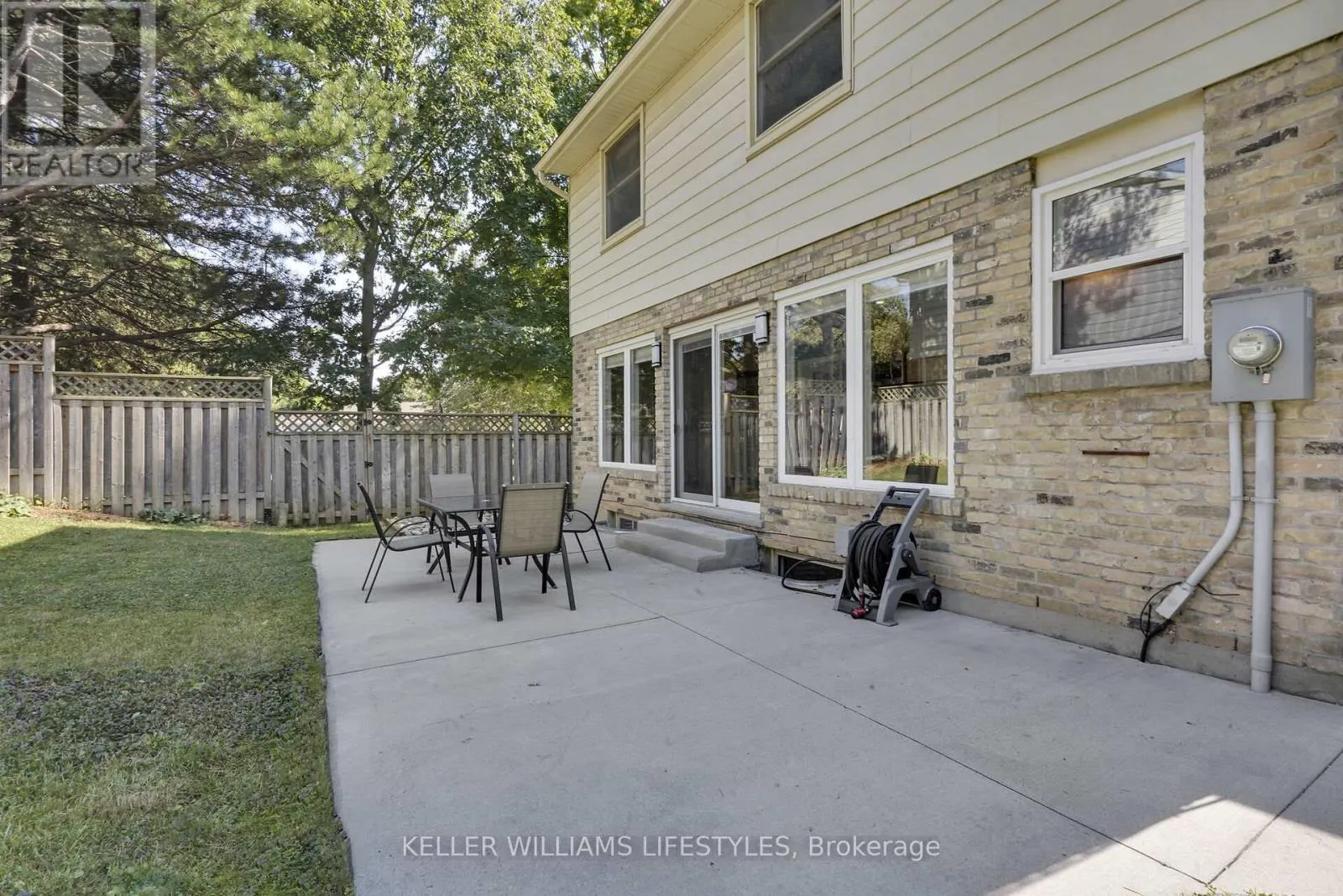 66 LLOYD MANOR CRESCENT
