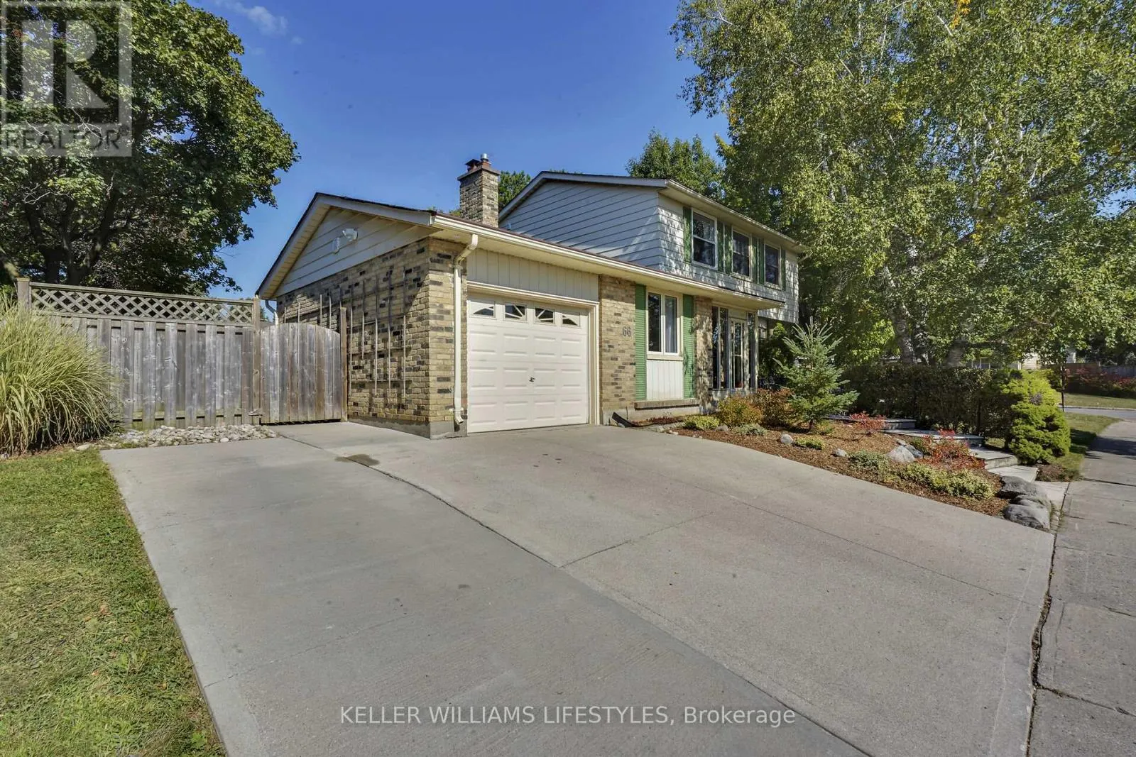 66 LLOYD MANOR CRESCENT