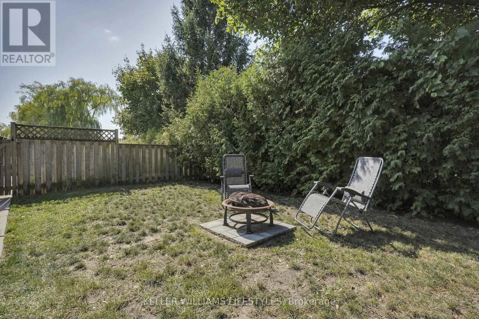 66 LLOYD MANOR CRESCENT
