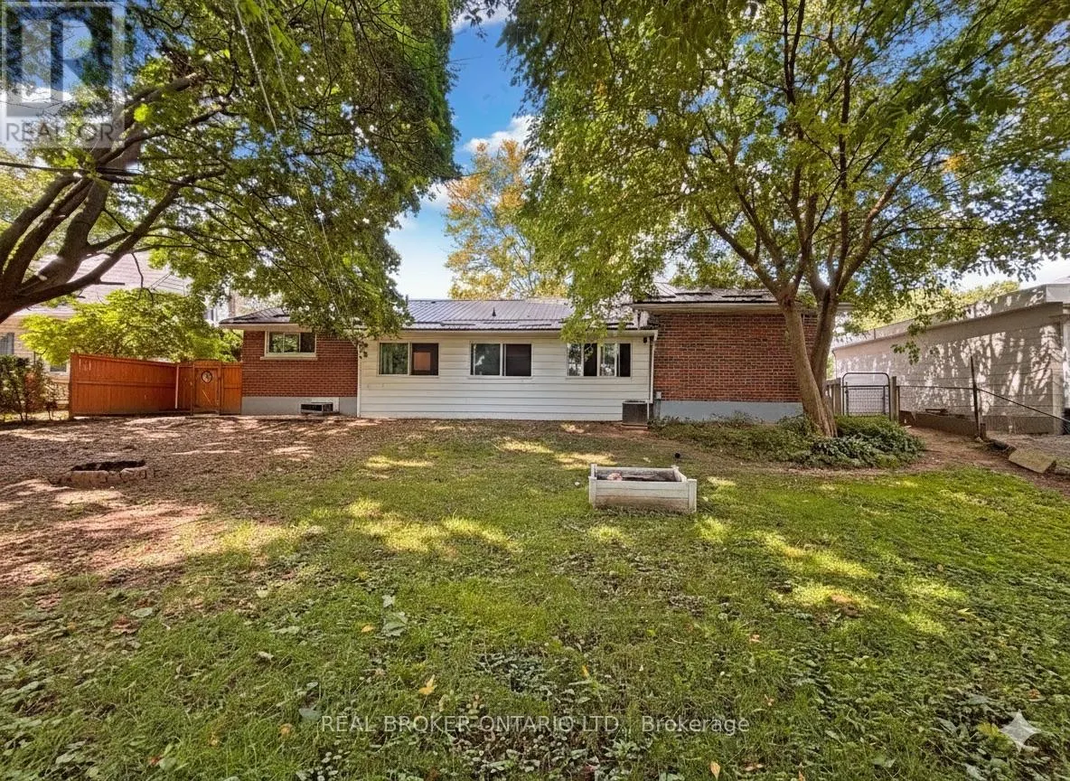 21 RICHARD AVENUE