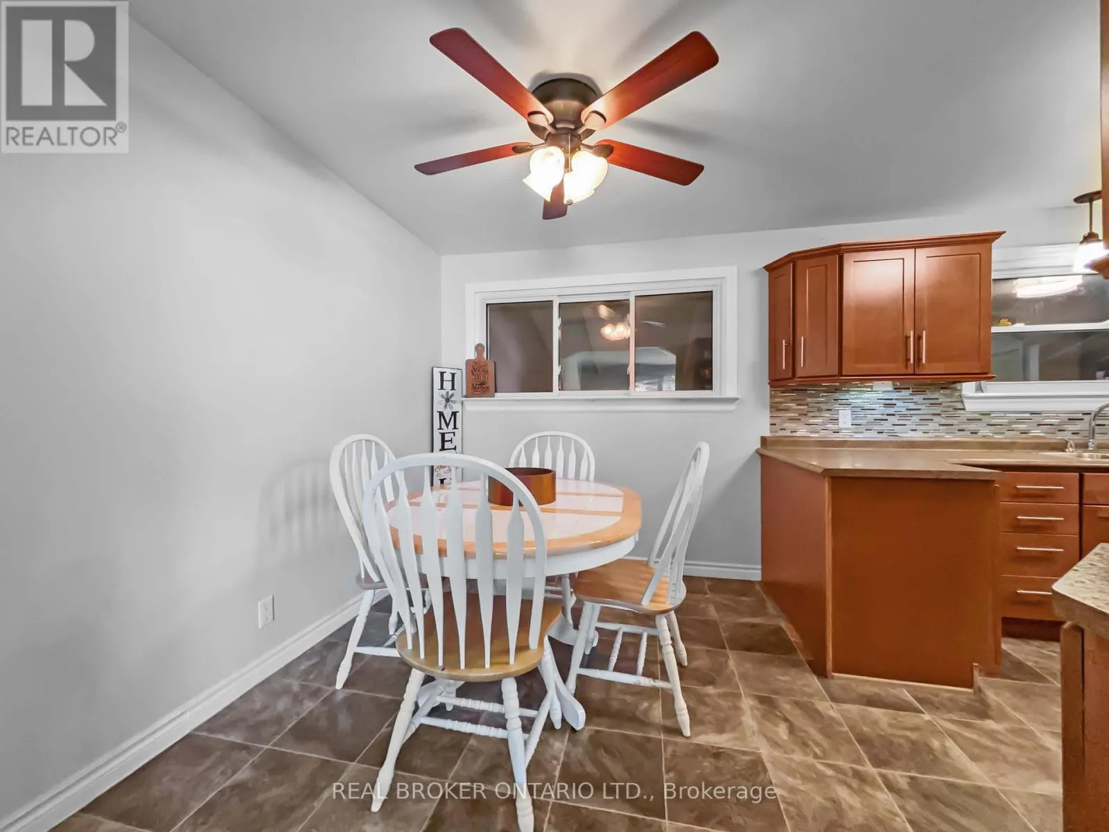 21 RICHARD AVENUE