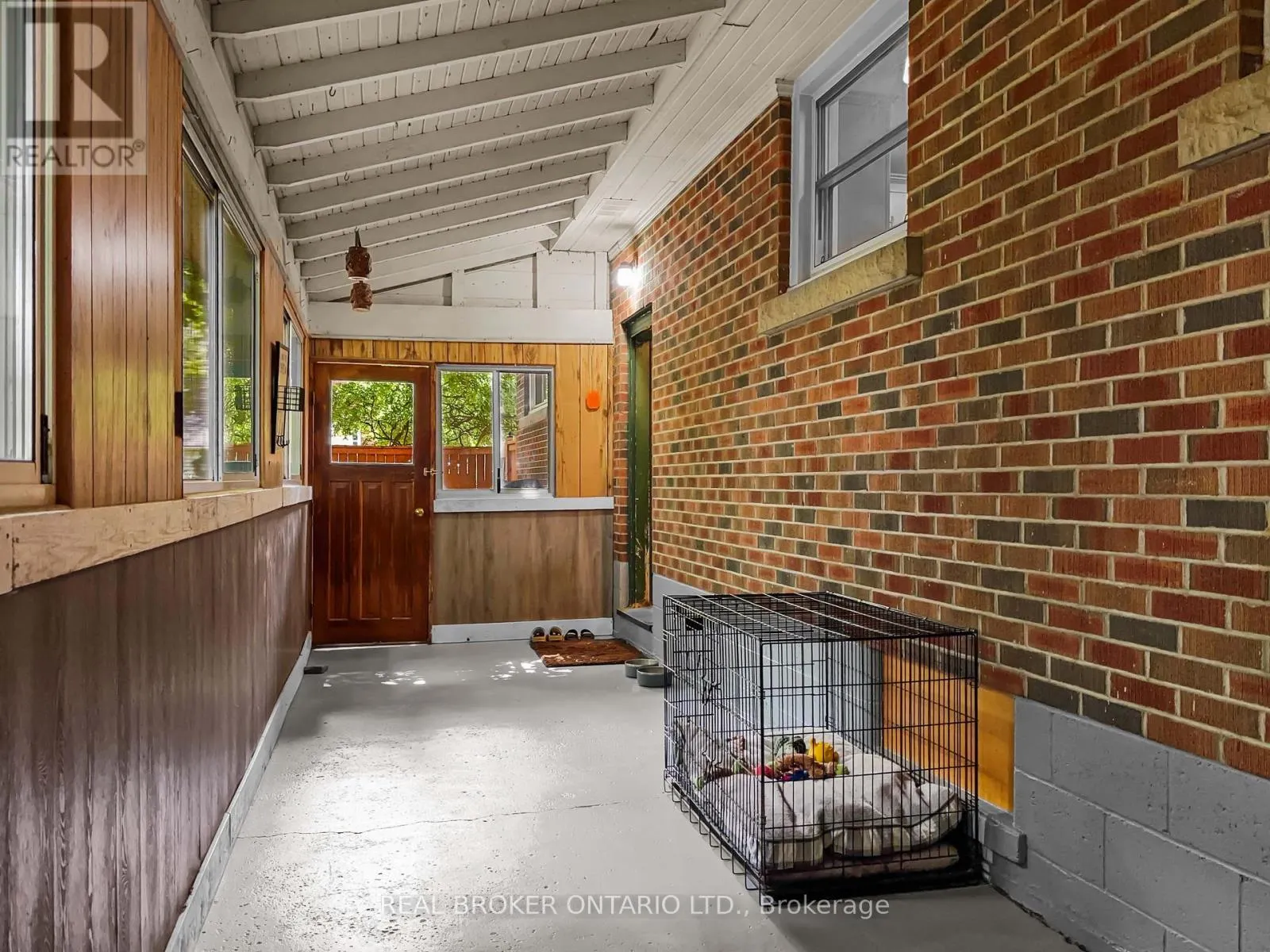 21 RICHARD AVENUE