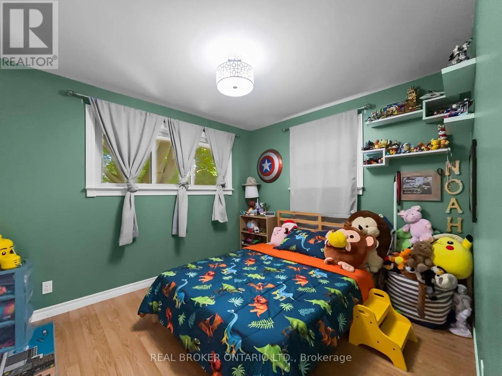 21 RICHARD AVENUE