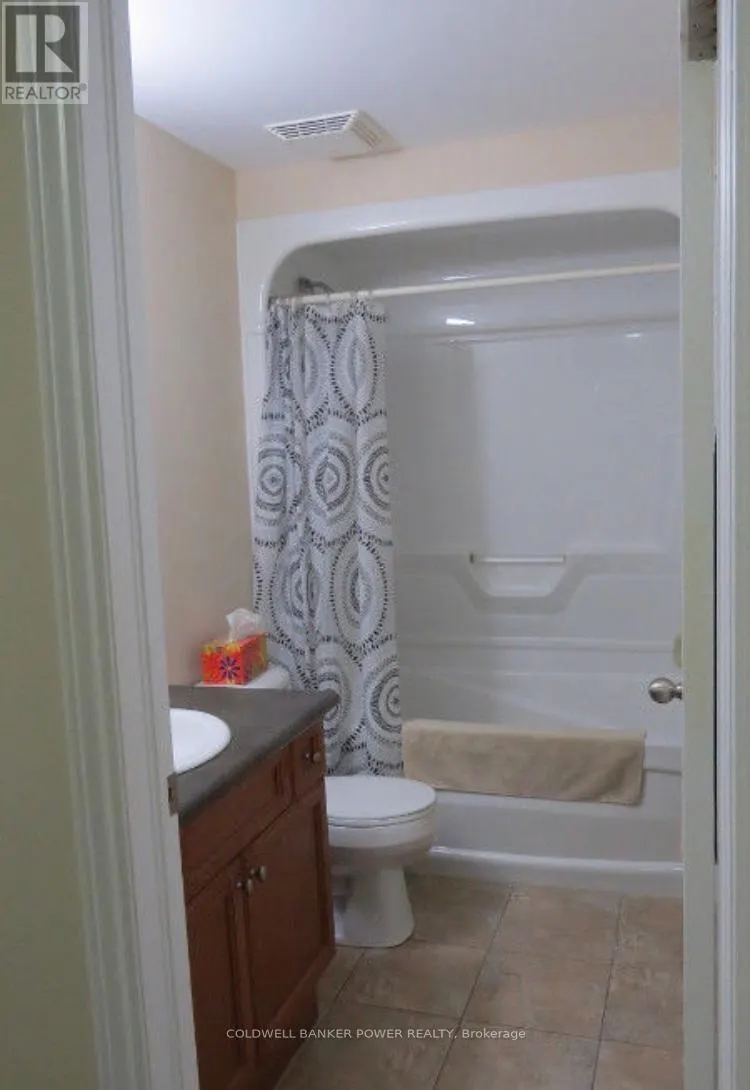 39 - 1059 WHETHERFIELD STREET, #39