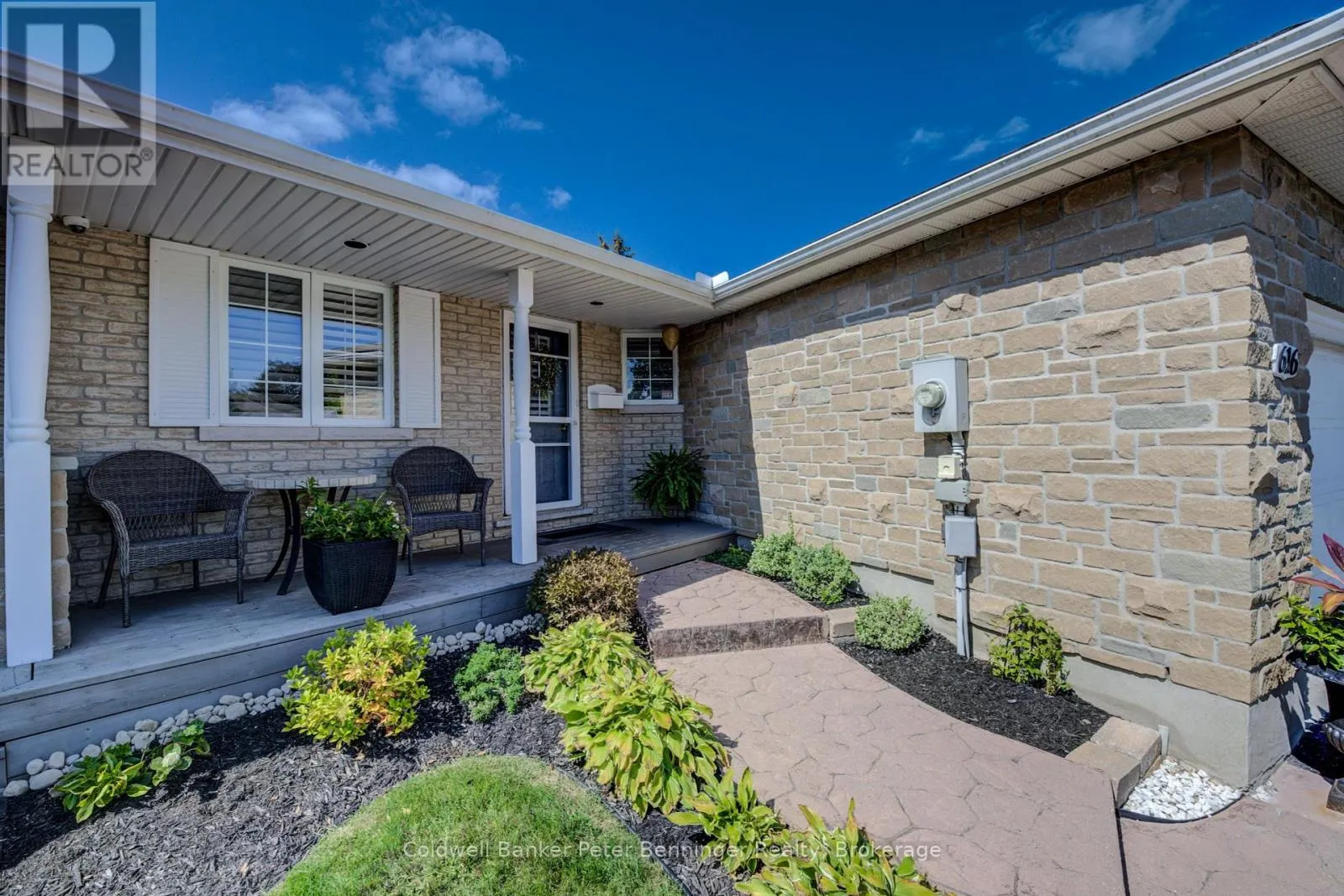616 SPINNAKER CRESCENT