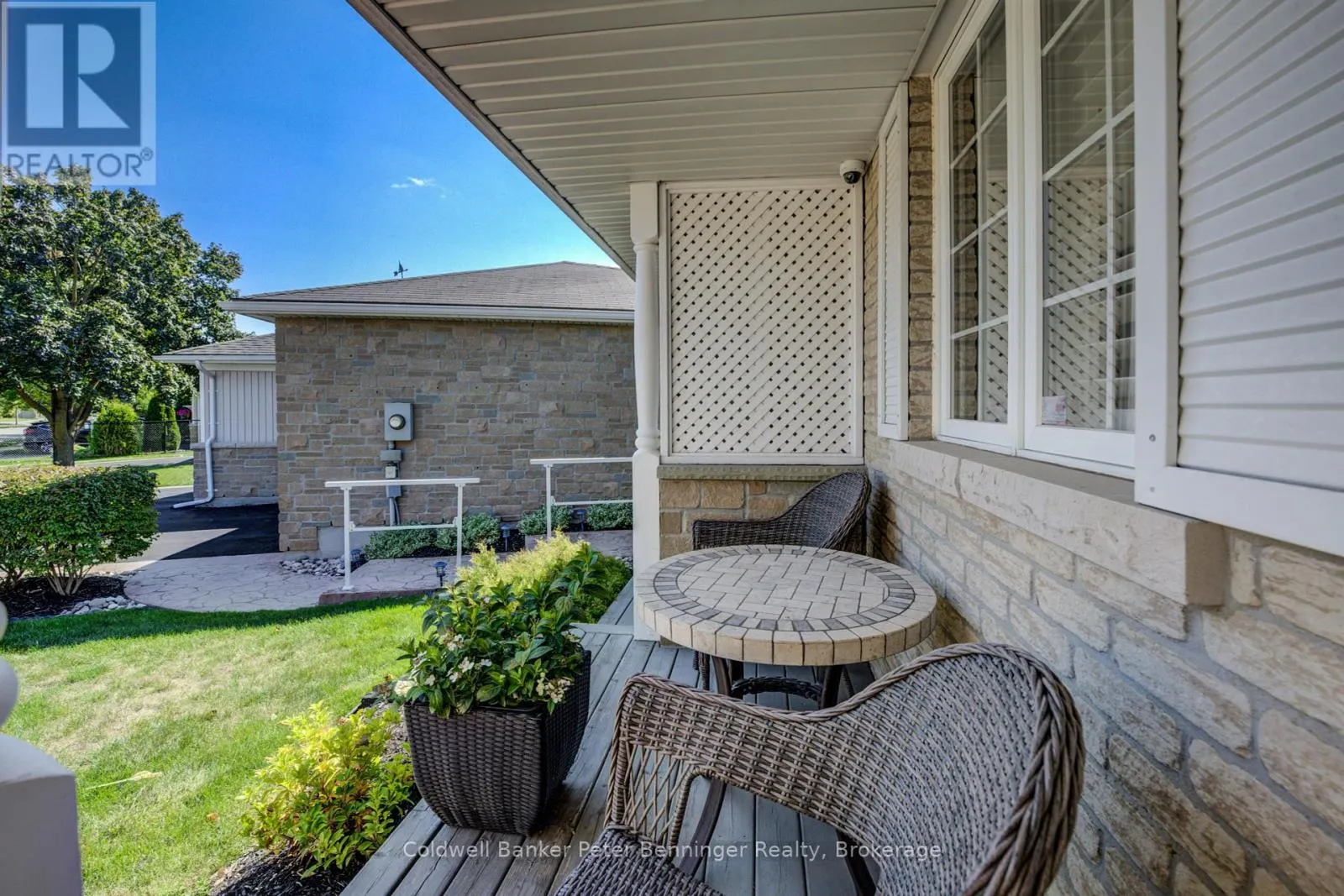 616 SPINNAKER CRESCENT