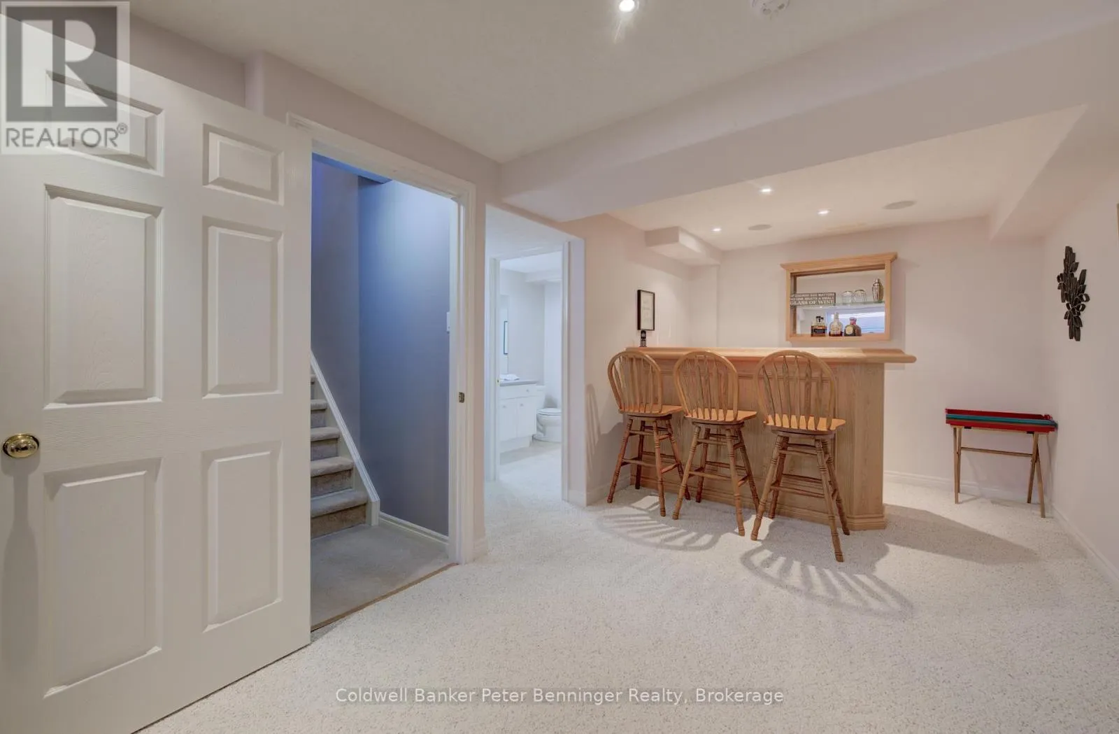 616 SPINNAKER CRESCENT