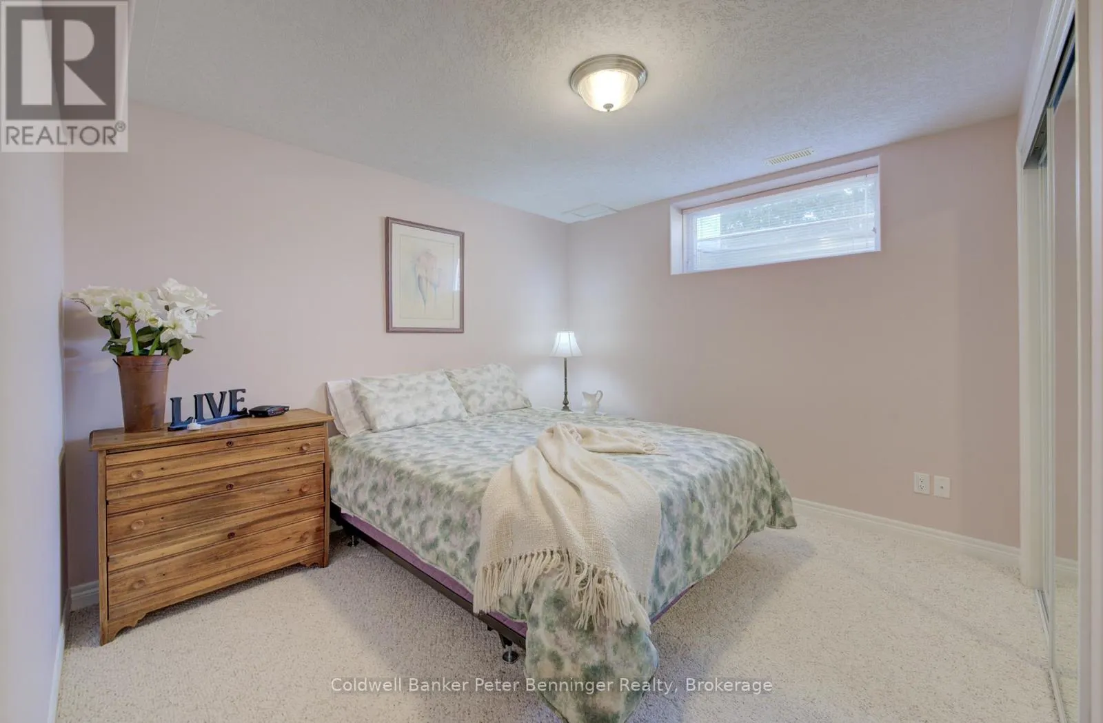 616 SPINNAKER CRESCENT