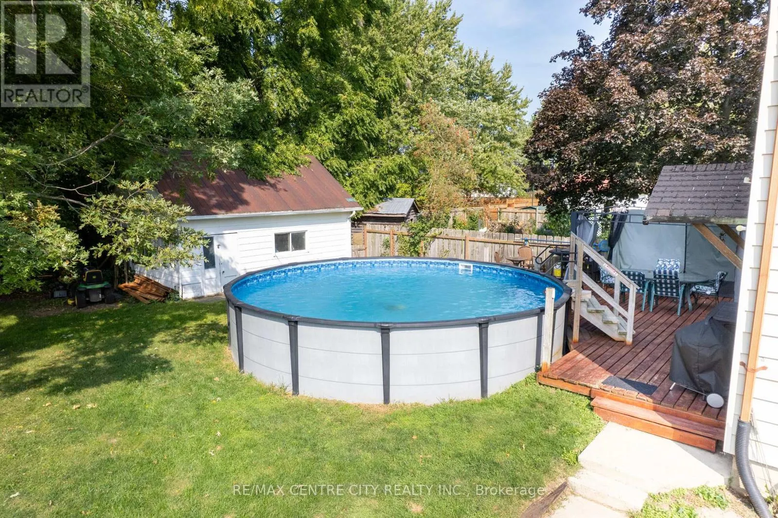 3261 ELGIN STREET