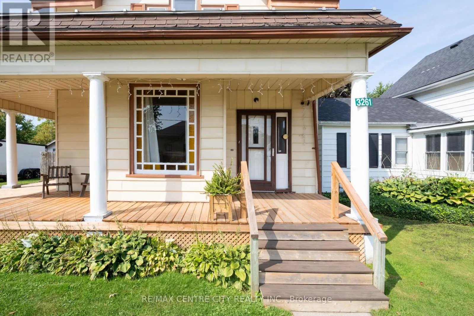 3261 ELGIN STREET