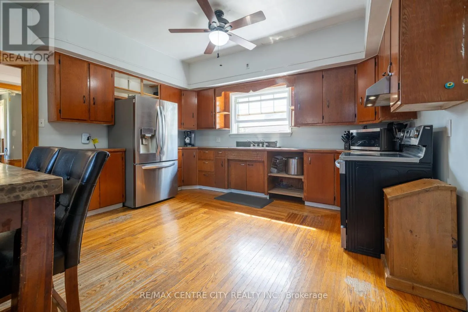 3261 ELGIN STREET