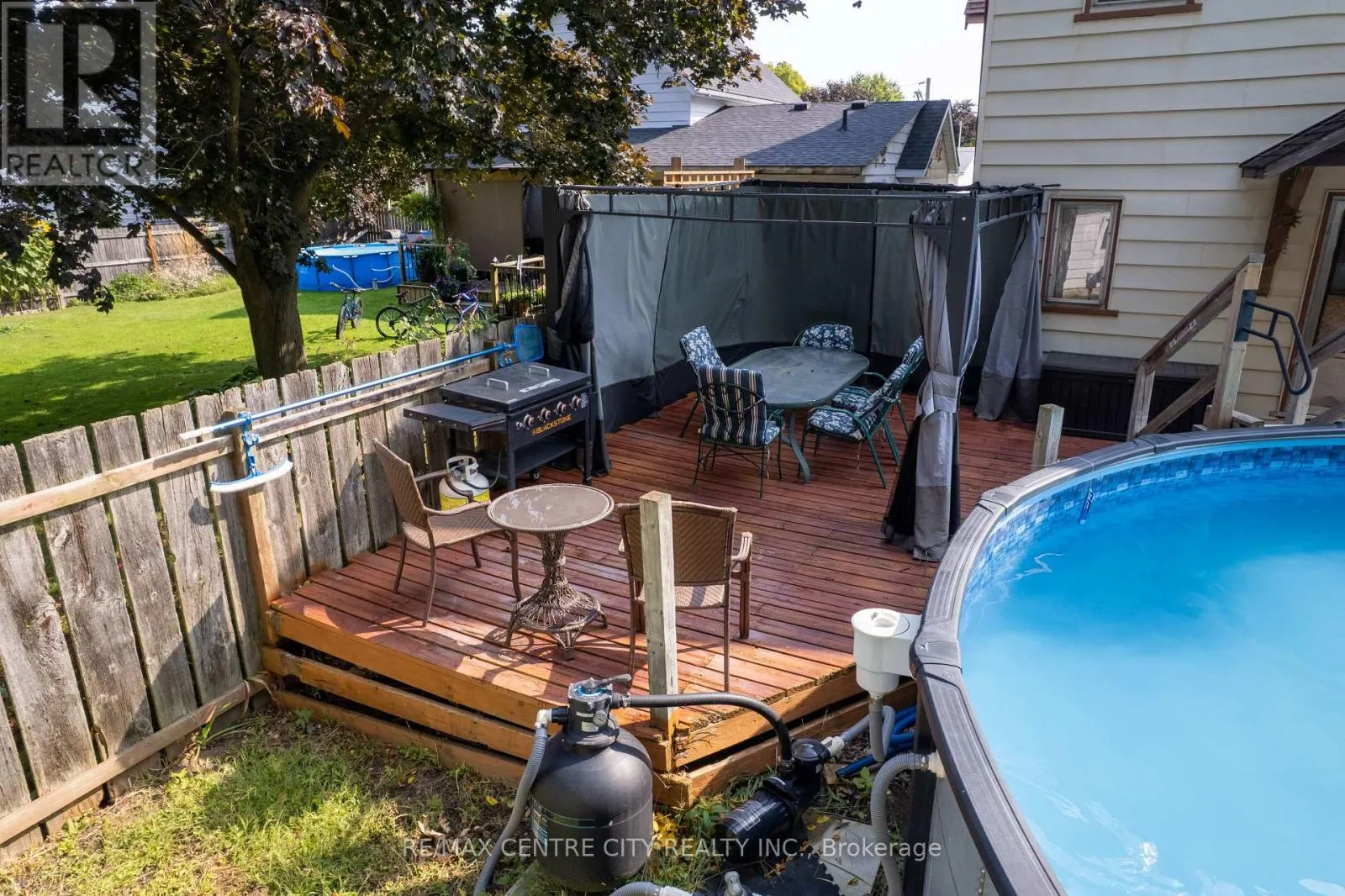 3261 ELGIN STREET