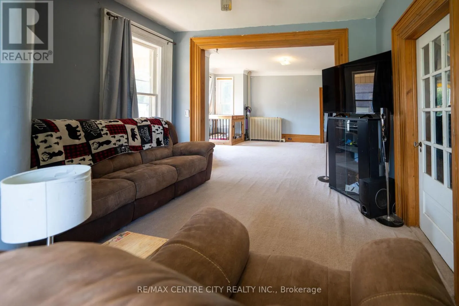 3261 ELGIN STREET