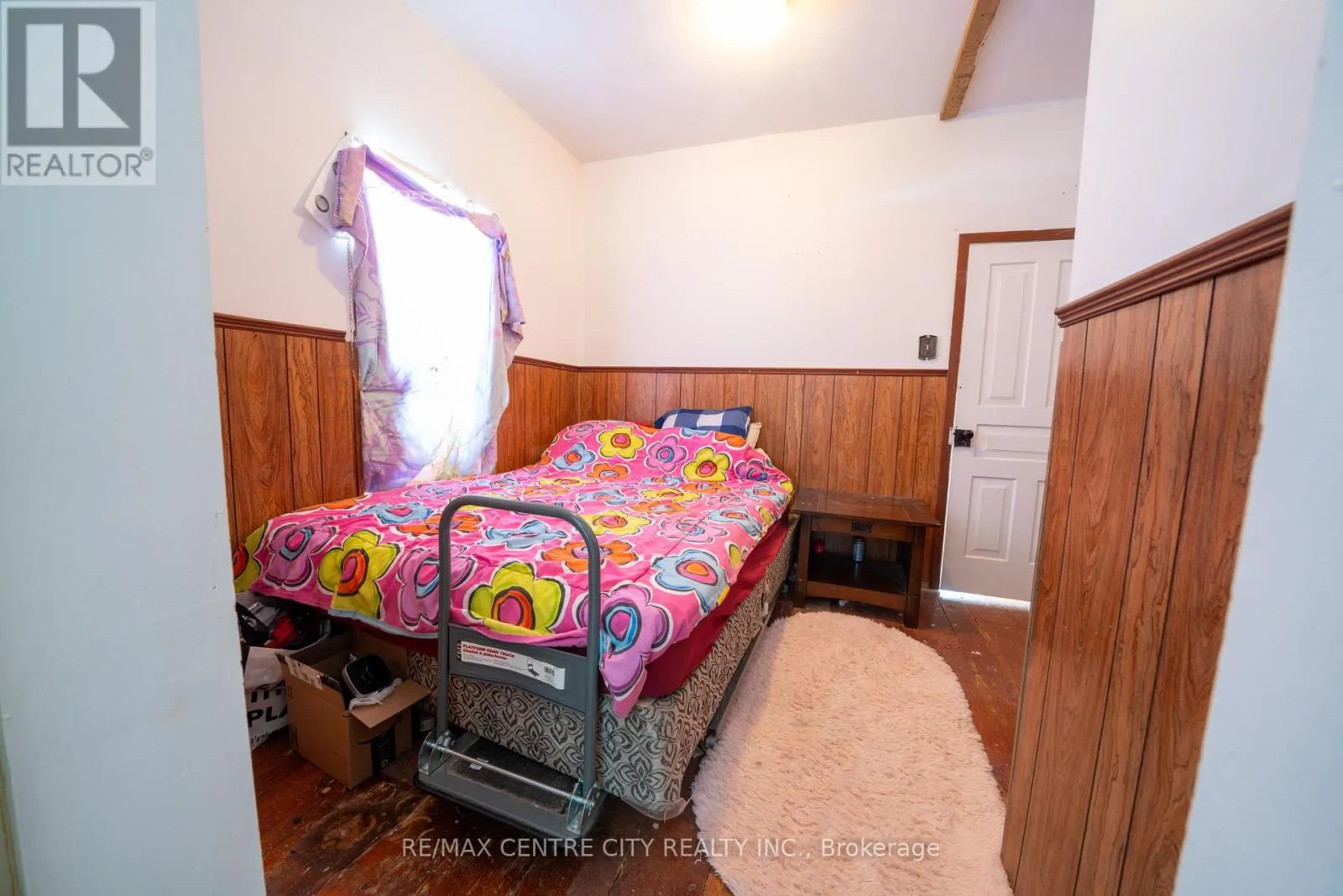 3261 ELGIN STREET