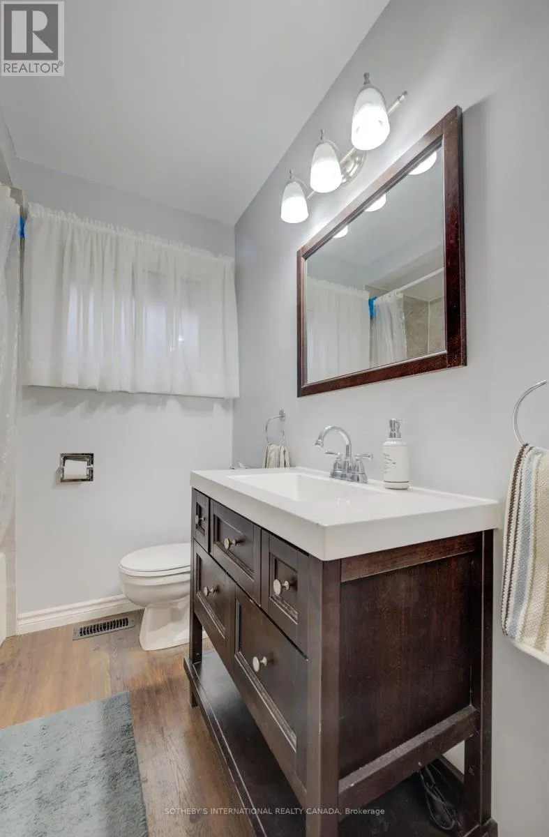 51 OTTAWA CRESCENT W