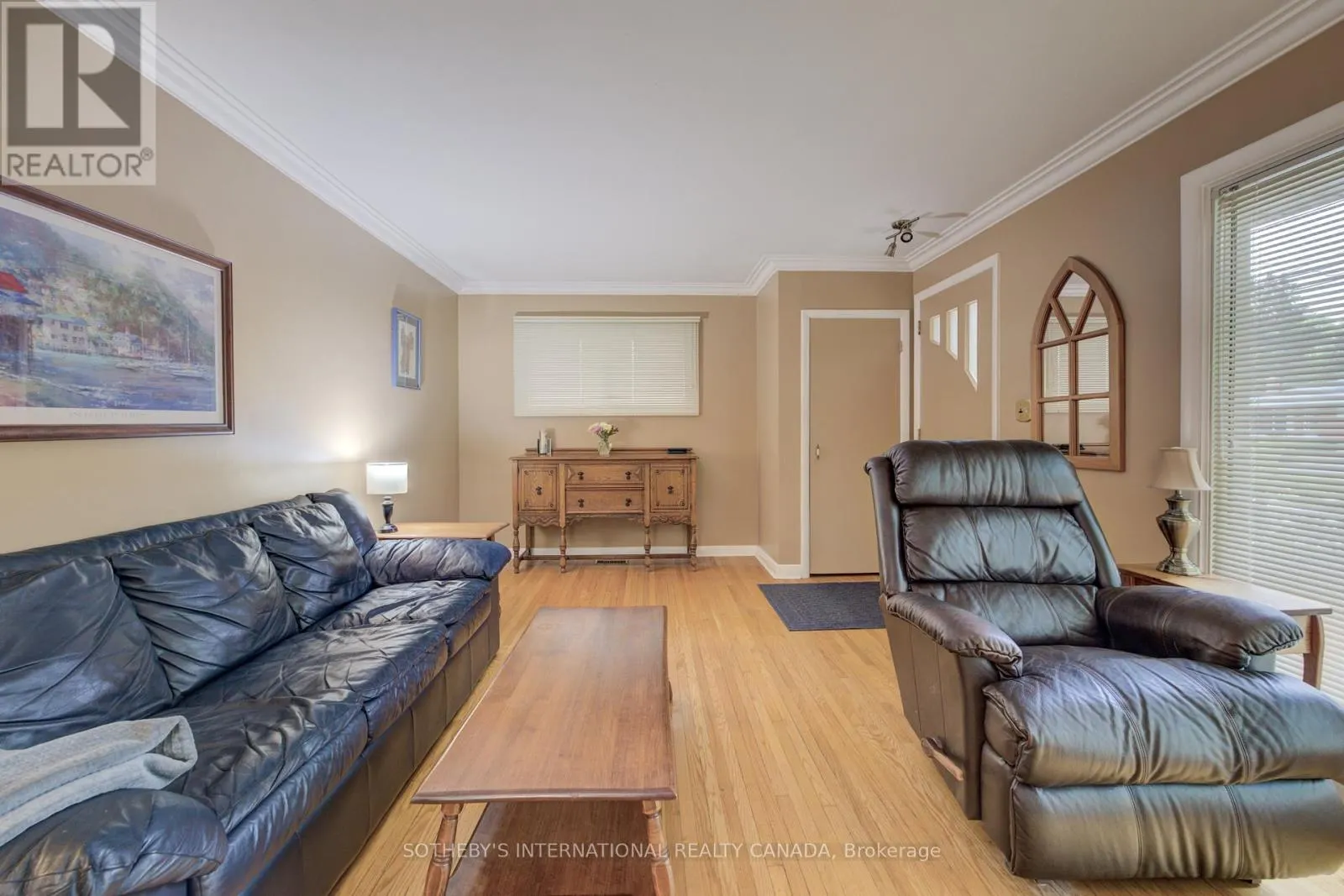 51 OTTAWA CRESCENT W