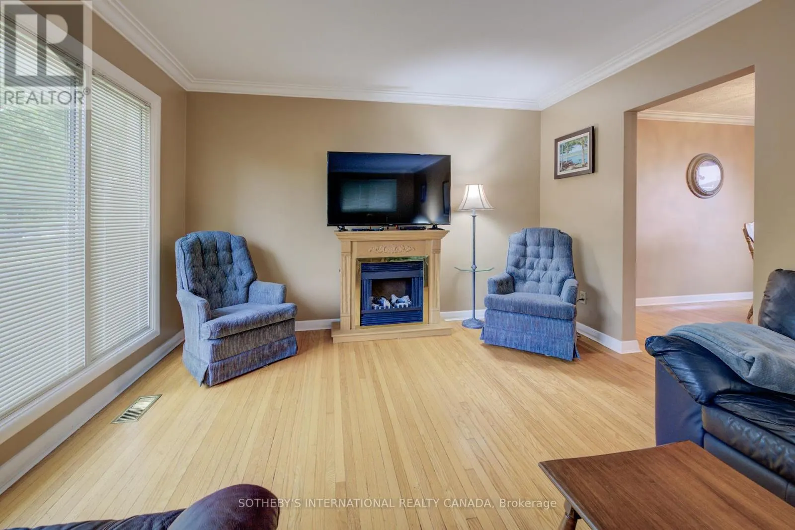 51 OTTAWA CRESCENT W