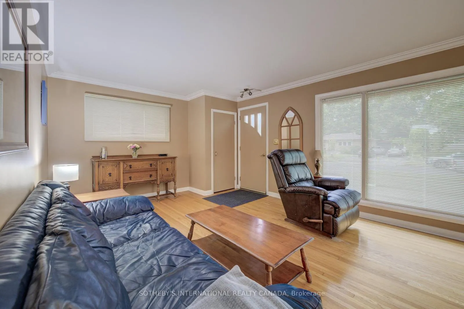51 OTTAWA CRESCENT W