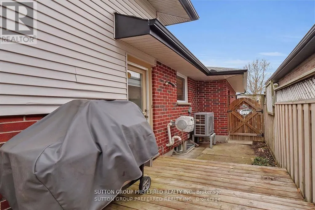 258 COLETTE DRIVE