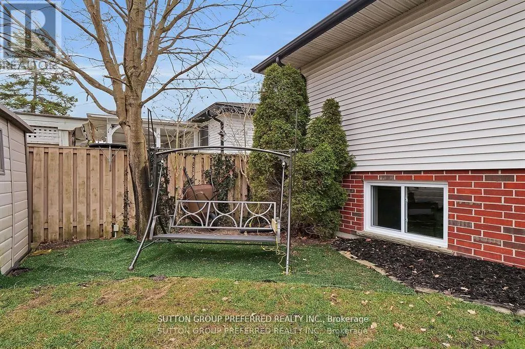 258 COLETTE DRIVE