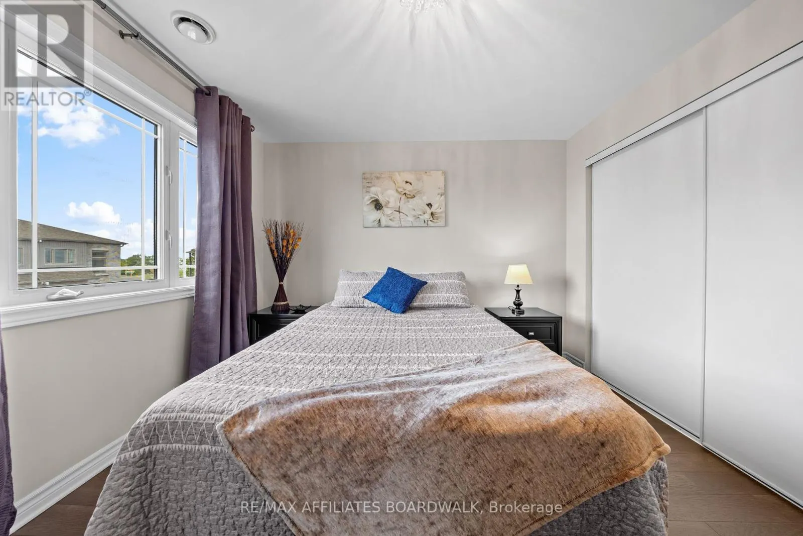 13 - 340 TRIBECA PRIVATE