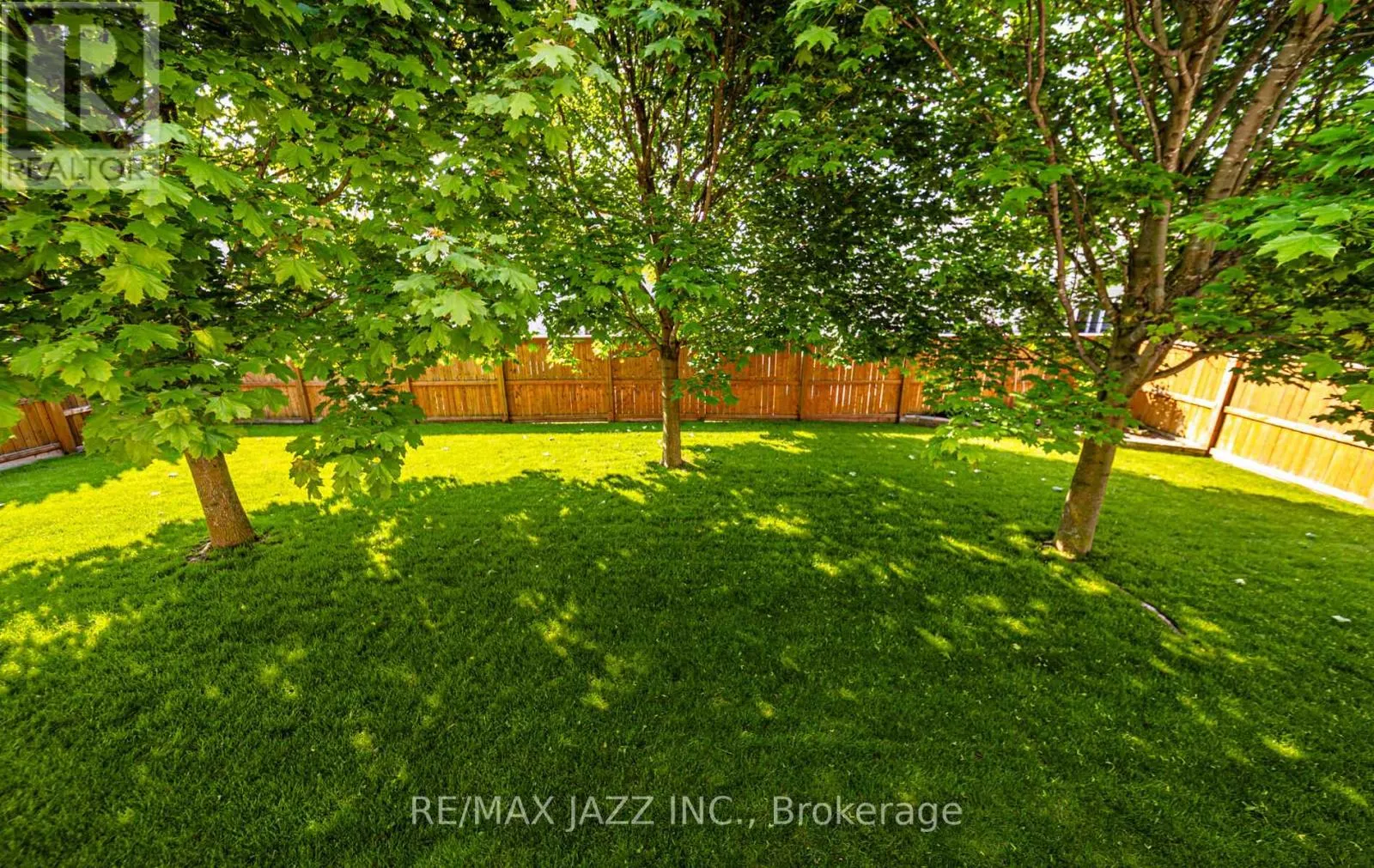 393 LAKESHORE ROAD