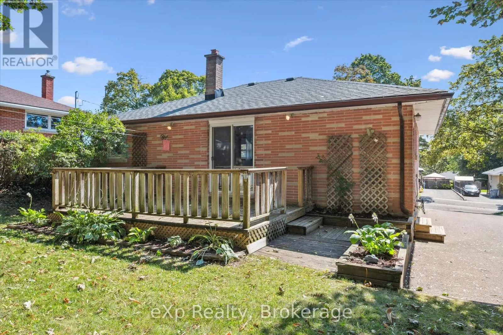 95 OTTAWA CRESCENT