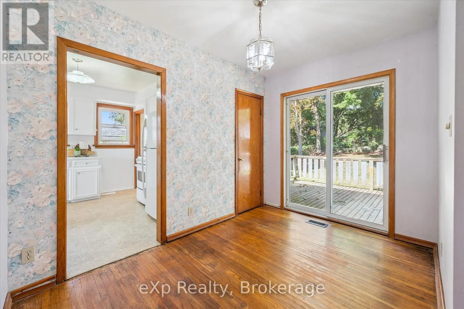 95 OTTAWA CRESCENT