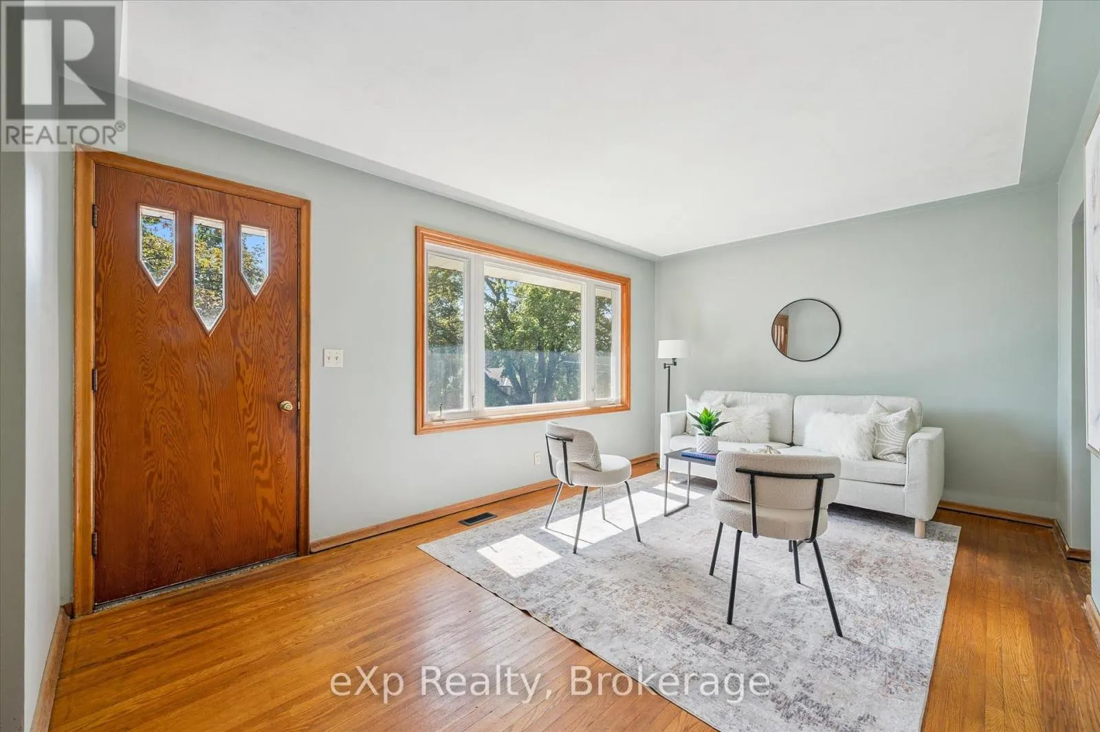 95 OTTAWA CRESCENT