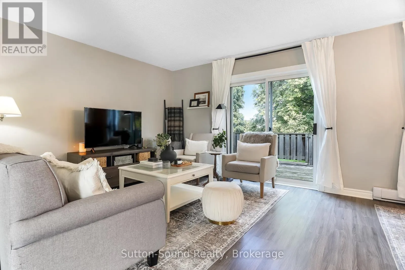 28 - 28 LAMSON CRESCENT N, #28