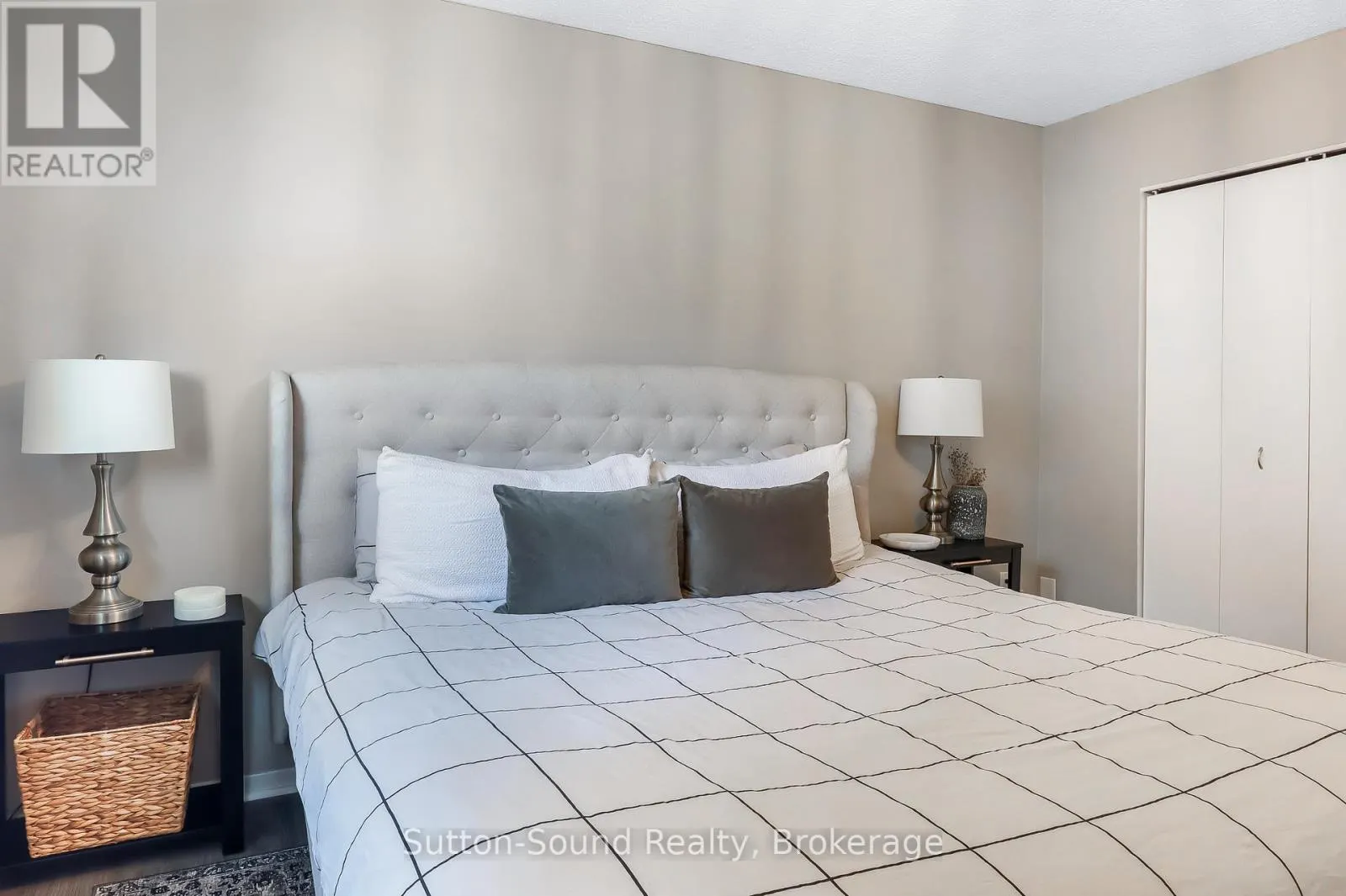 28 - 28 LAMSON CRESCENT N, #28