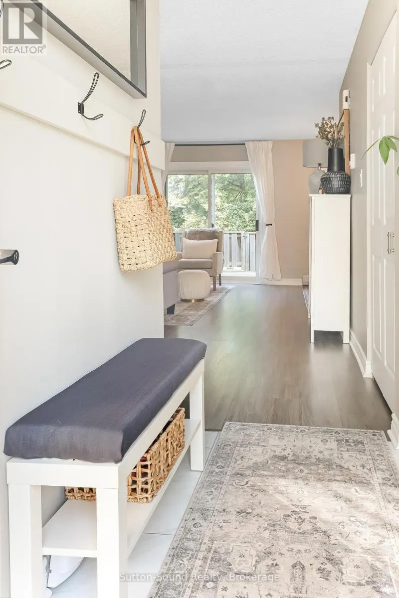 28 - 28 LAMSON CRESCENT N, #28