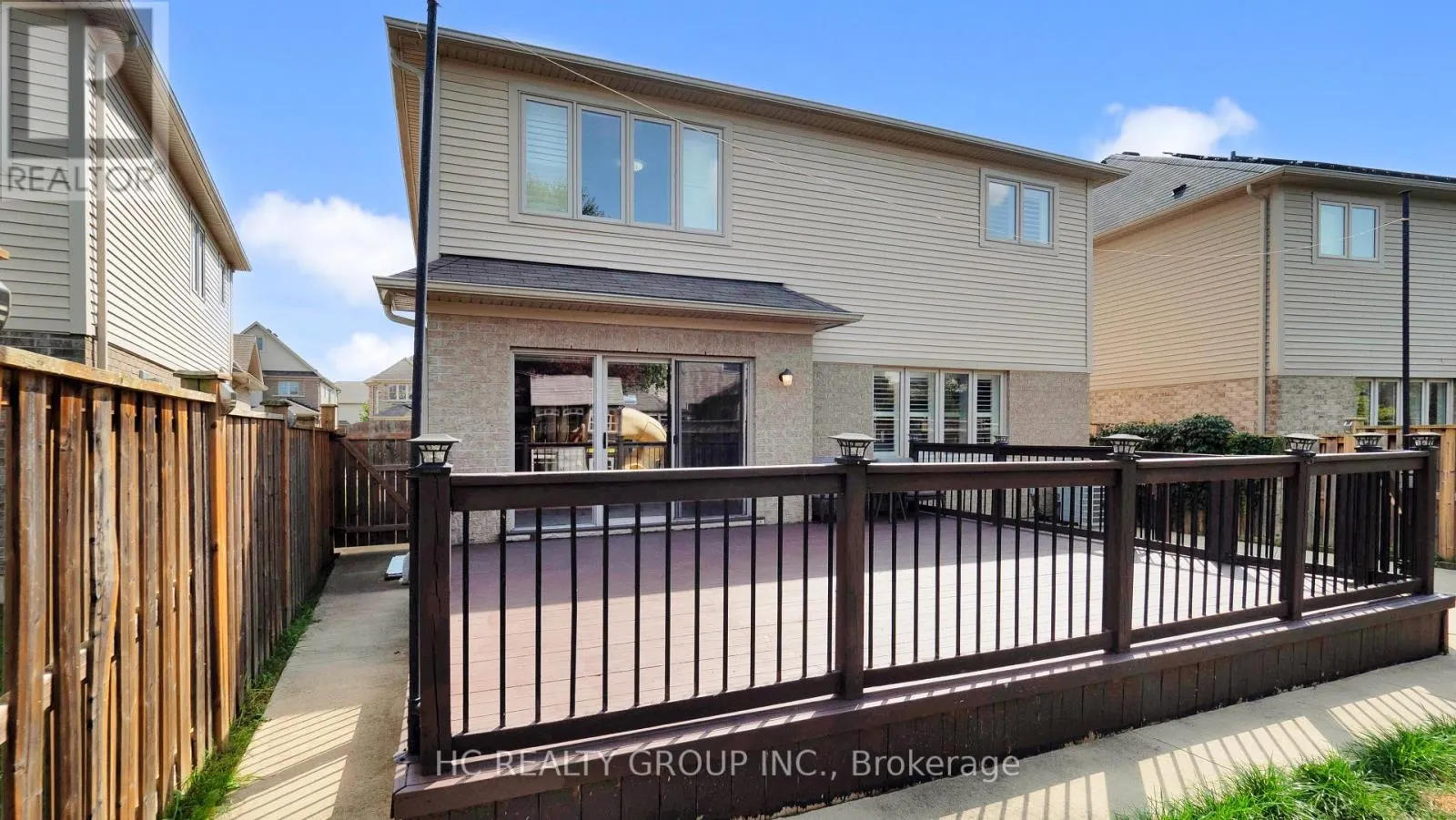106 COOPERSHAWK STREET