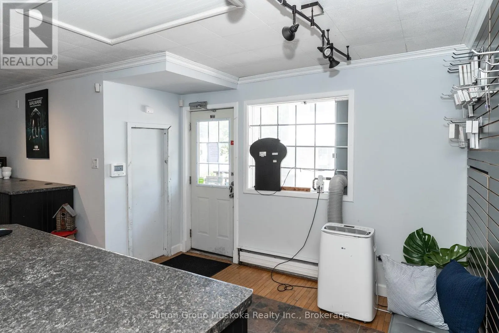 6 CHAFFEY STREET
