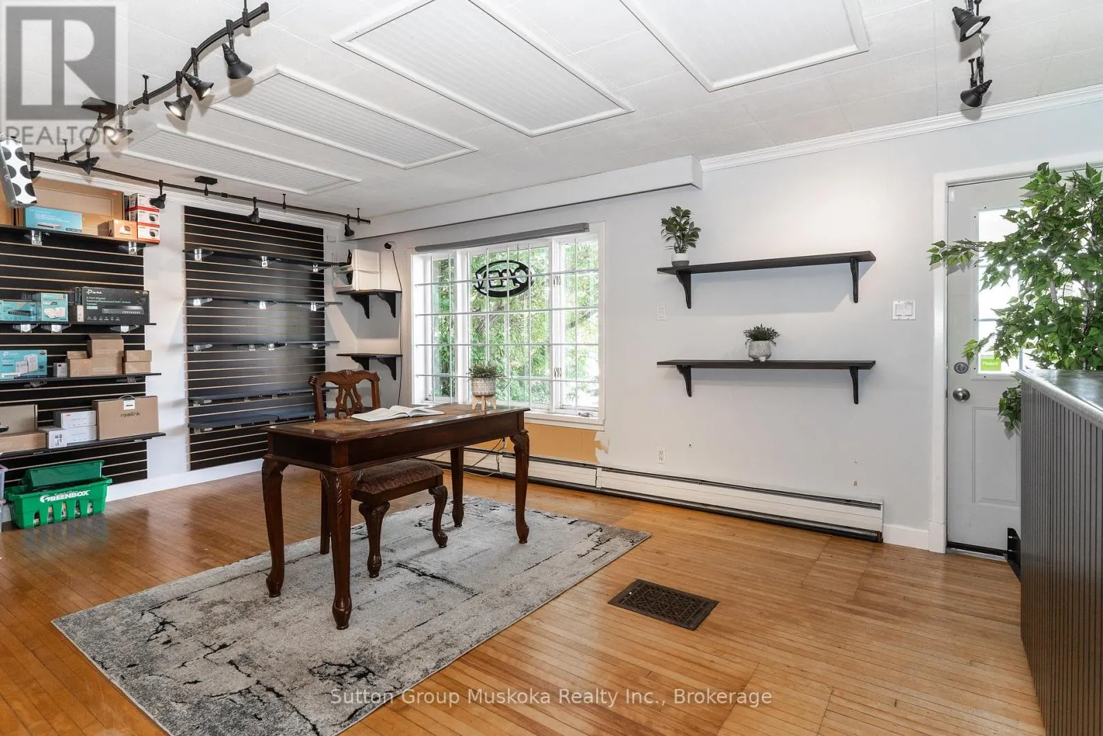 6 CHAFFEY STREET