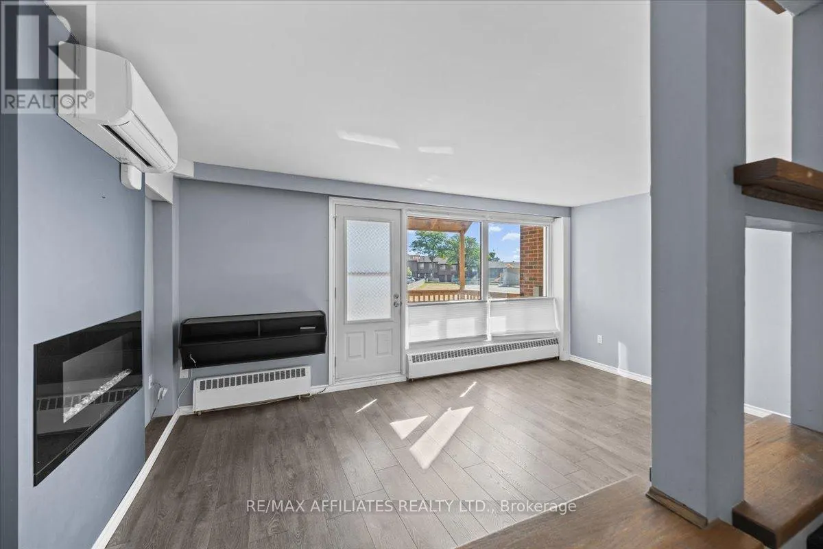 113 - 915 ELMSMERE ROAD
